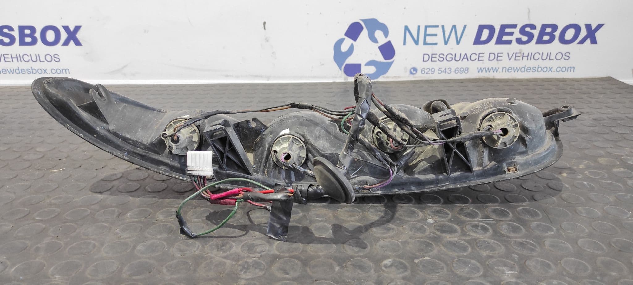Recambio de PILOTO TRASERO DERECHO para MAZDA MX-3 (EC) 1.6 16V B6 referencia OEM IAM    - BLANCO 9