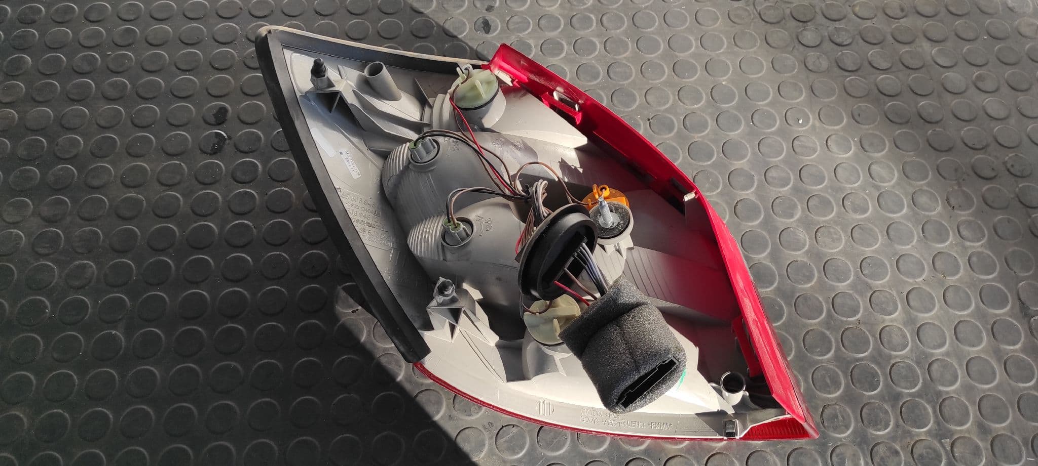 Recambio de PILOTO TRASERO DERECHO para SKODA FABIA (5J2 ) Urban CGPA referencia OEM IAM 5J6945096   - BLANCO 7