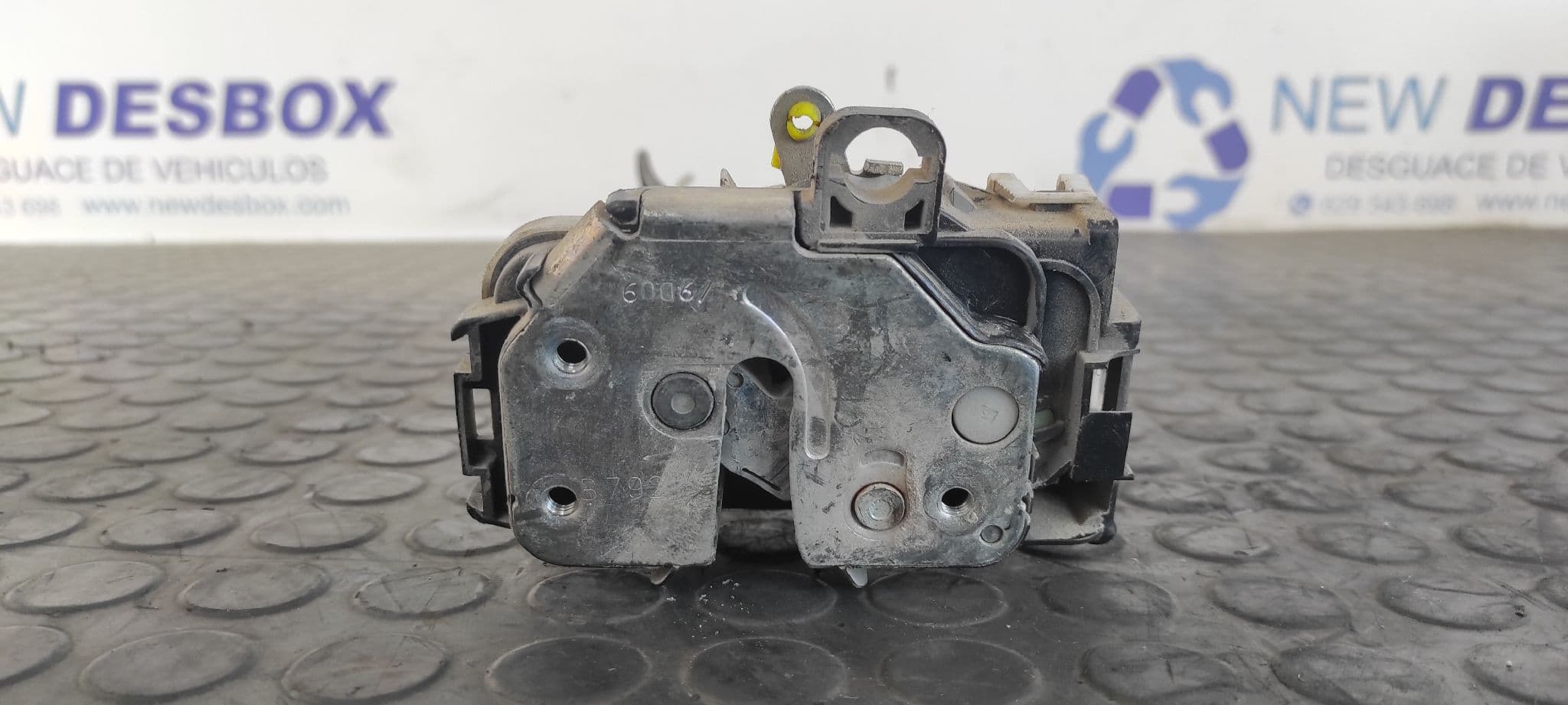 Recambio de CERRADURA PUERTA DELANTERA DERECHA para FIAT PANDA (169) 1.3 16V JTD Dynamic 188A8000 referencia OEM IAM 51826966   - BLANCO 5