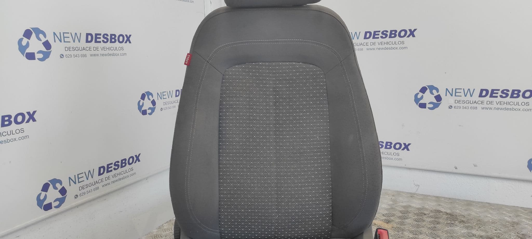 Recambio de ASIENTO DELANTERO DERECHO para SEAT EXEO ST (3R5)(2009>) CAGA referencia OEM IAM 8E0881106BH   - NEGRO 6