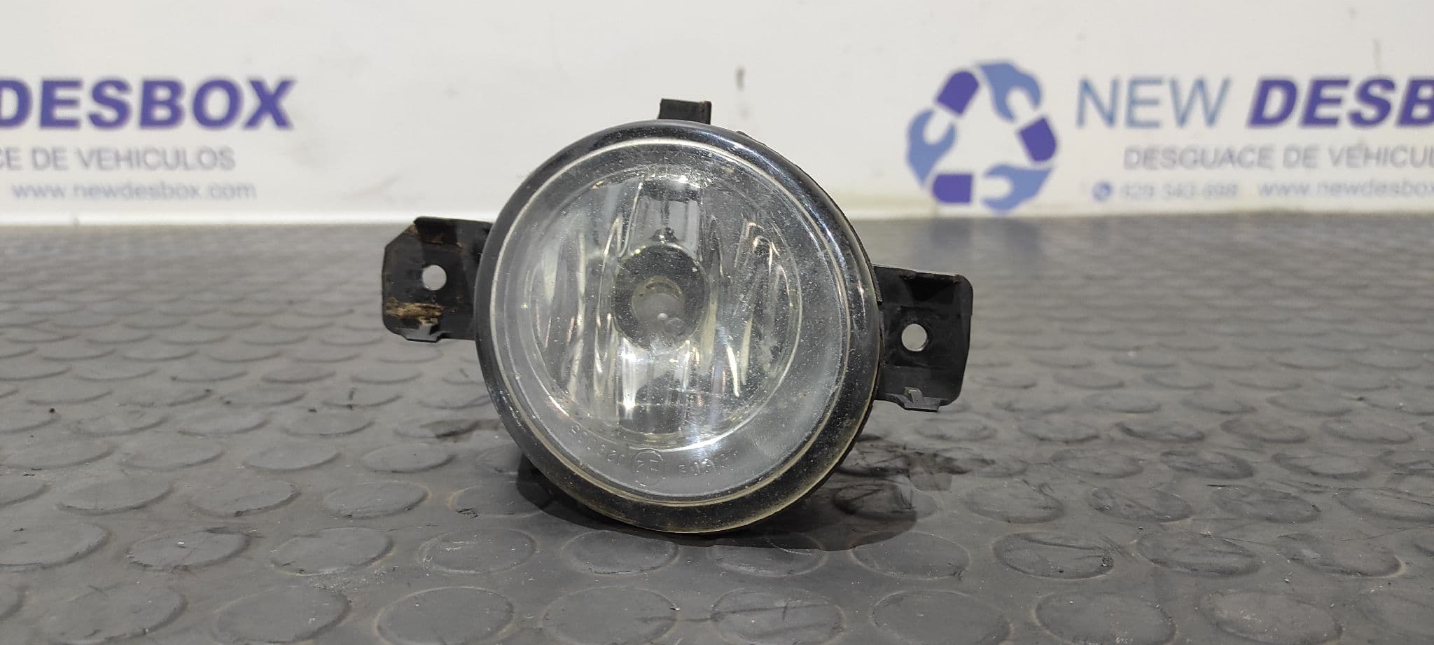 Recambio de FARO ANTINIEBLA IZQUIERDO para RENAULT ESPACE IV (JK0) 1.9 dCi Diesel F9Q820 referencia OEM IAM 8200002469   - NEGRO