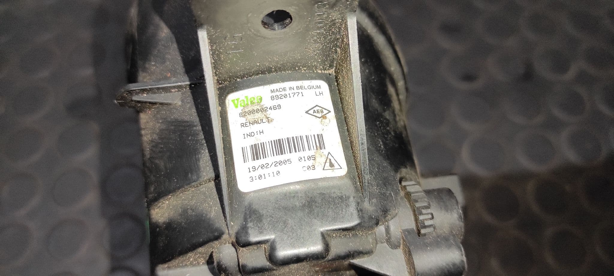 Recambio de FARO ANTINIEBLA IZQUIERDO para RENAULT ESPACE IV (JK0) 1.9 dCi Diesel F9Q820 referencia OEM IAM 8200002469   - NEGRO 2