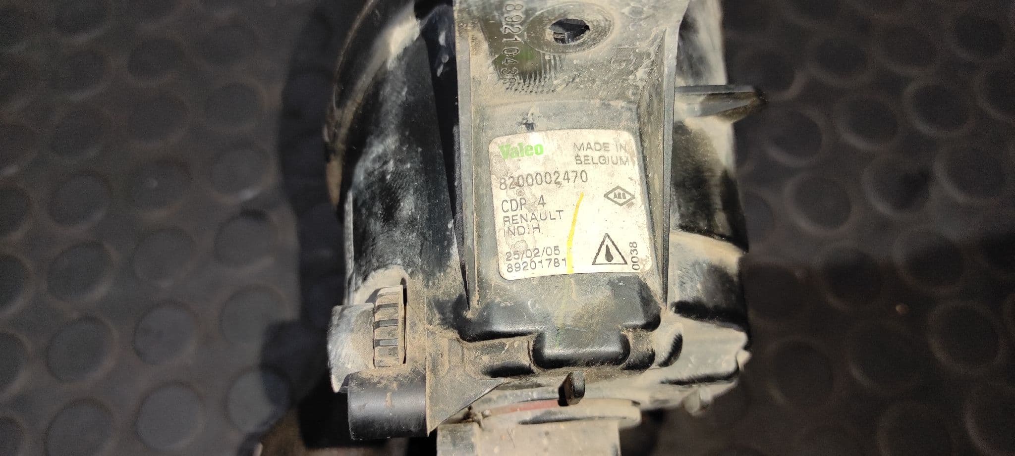 Recambio de FARO ANTINIEBLA DERECHO para RENAULT ESPACE IV (JK0) 1.9 dCi Diesel F9Q820 referencia OEM IAM 8200002470   - NEGRO 5