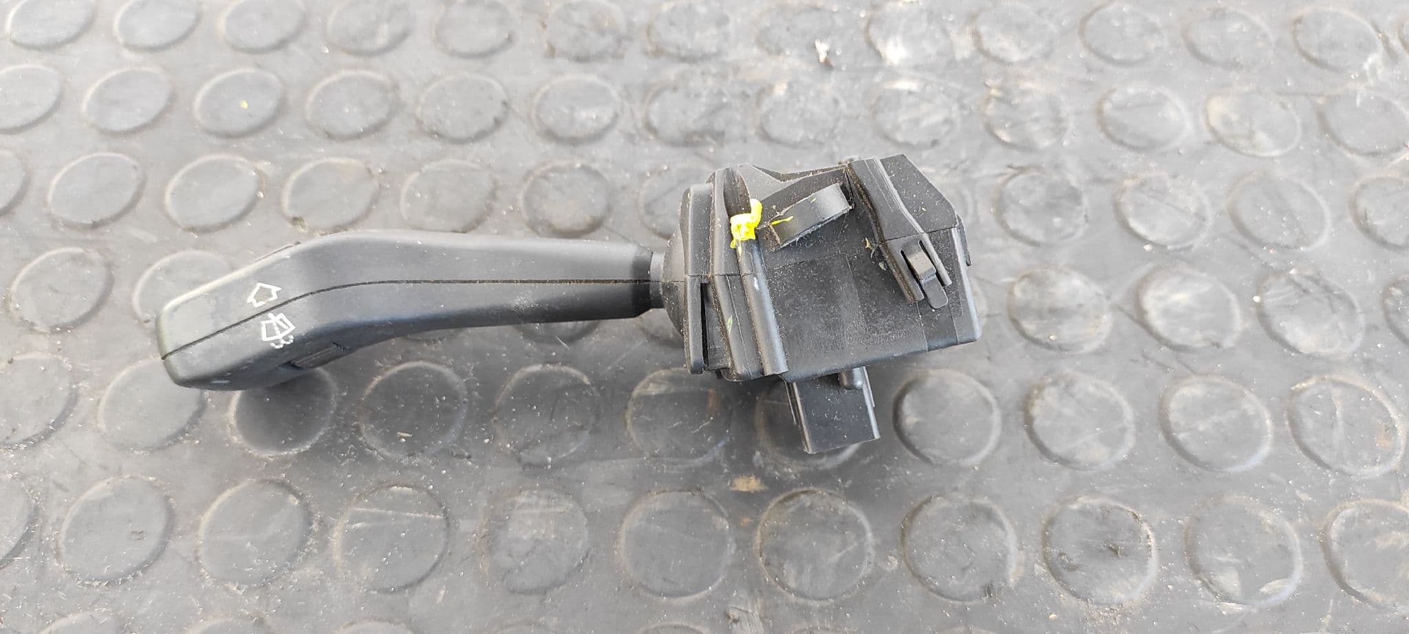 Recambio de MANDO LIMPIA para BMW SERIE 3 BERLINA (E46) referencia OEM IAM 8363664 4