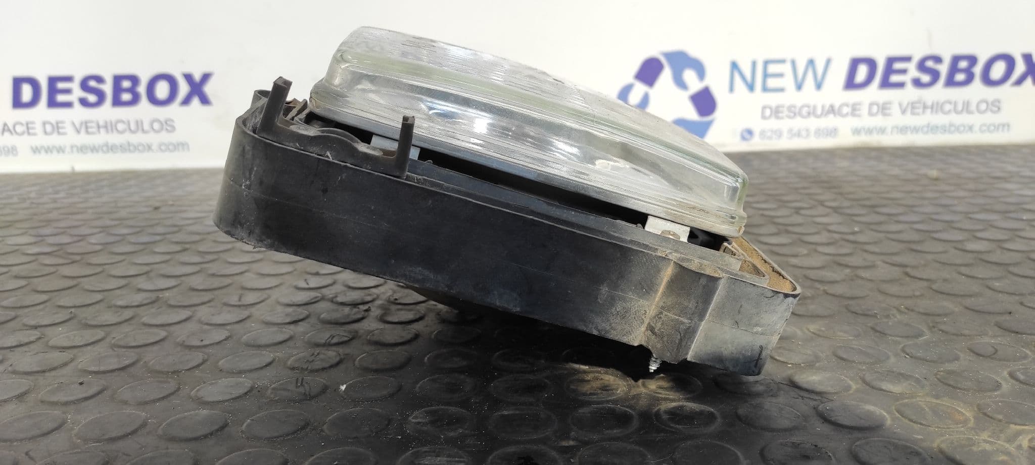 Recambio de FARO IZQUIERDO para MERCEDES MB SERIE:100 D CAJA ABIERTA (W631) referencia OEM IAM 201960228 5