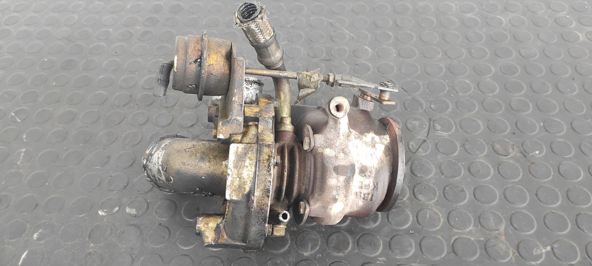 Recambio de TURBOCOMPRESOR para MERCEDES-BENZ VITO (W638) COMBI 108 CDI    (638.194) 611980 referencia OEM IAM A6110961199   - BLANCO 4