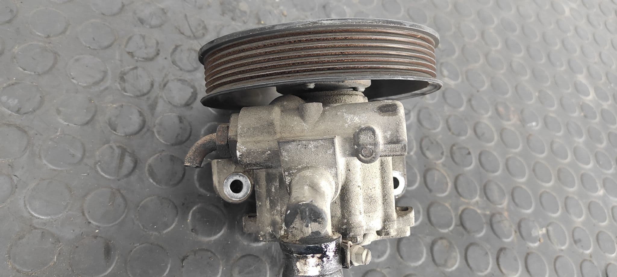 Recambio de BOMBA DIRECCION para MERCEDES-BENZ VITO (W638) COMBI 108 CDI    (638.194) 611980 referencia OEM IAM A0024667001   - BLANCO 4