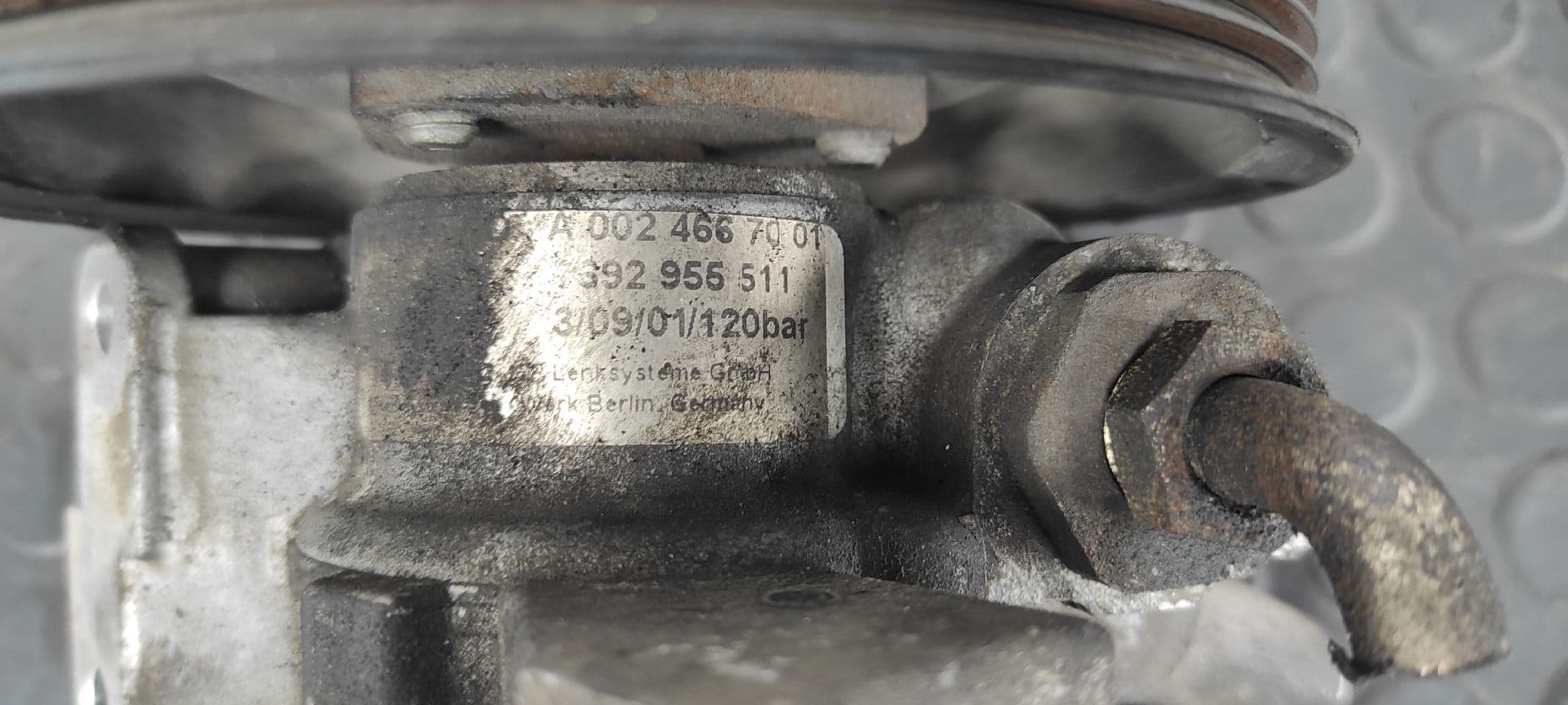 Recambio de BOMBA DIRECCION para MERCEDES-BENZ VITO (W638) COMBI 108 CDI    (638.194) 611980 referencia OEM IAM A0024667001   - BLANCO 5