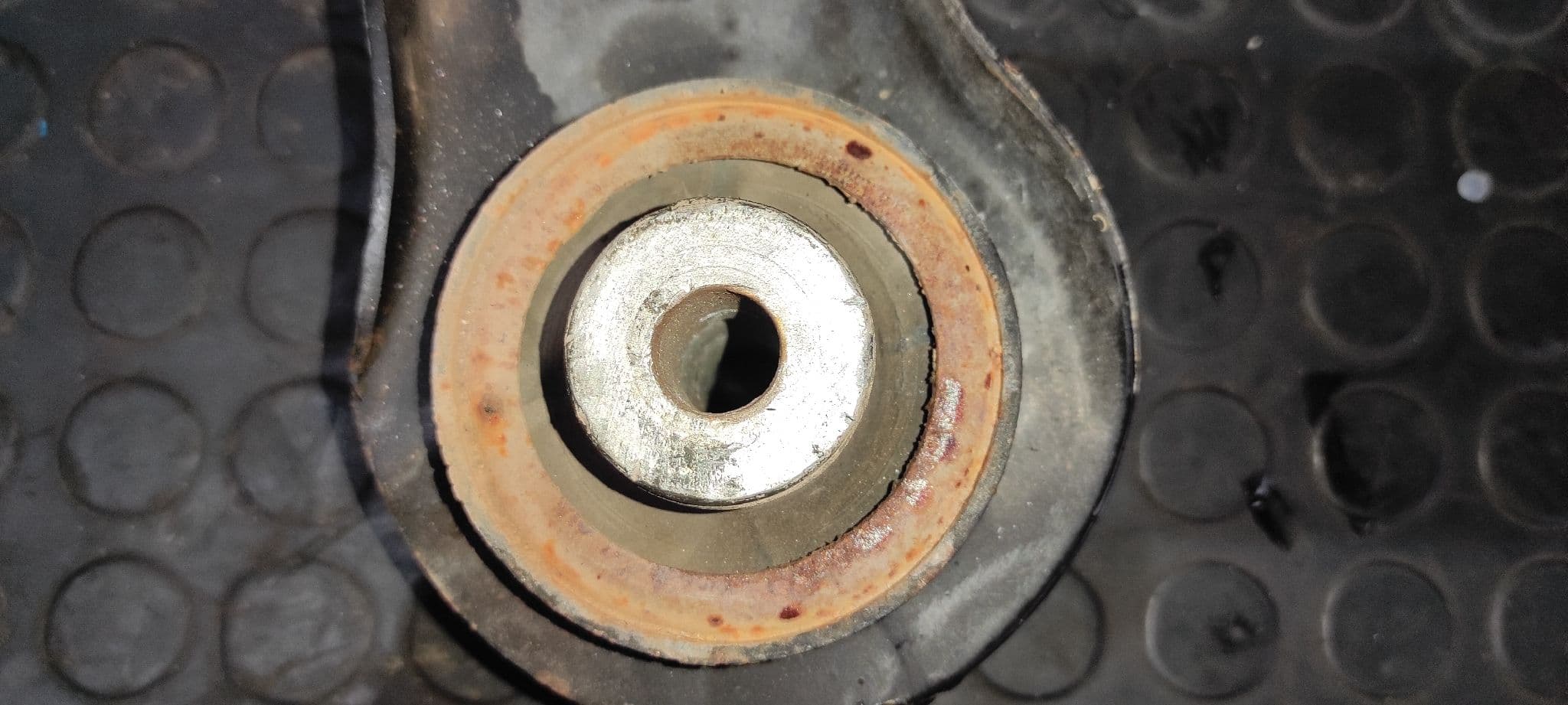 Recambio de BRAZO IZQUIERDO INFERIOR DELANTERO para MERCEDES-BENZ VITO (W638) COMBI 108 CDI    (638.194) 611980 referencia OEM IAM    - BLANCO 3