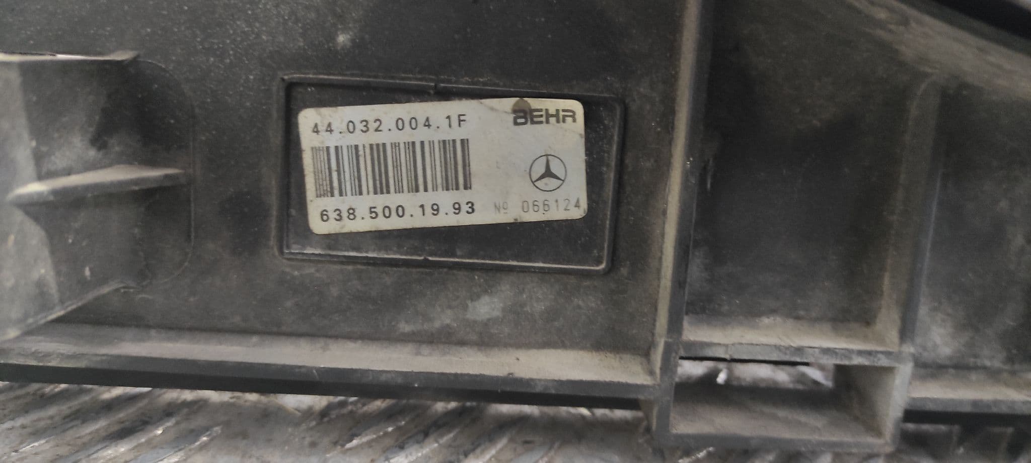 Recambio de ELECTROVENTILADOR para MERCEDES-BENZ VITO (W638) COMBI 108 CDI    (638.194) 611980 referencia OEM IAM 6385004800   - BLANCO 4