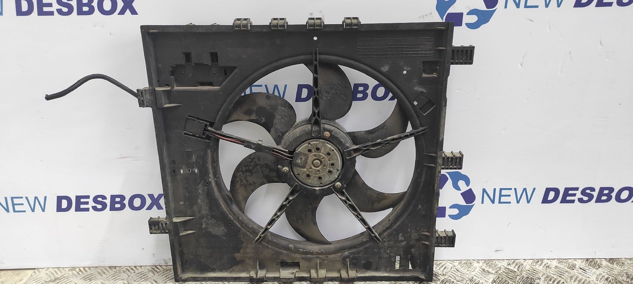 Recambio de ELECTROVENTILADOR para MERCEDES-BENZ VITO (W638) COMBI 108 CDI    (638.194) 611980 referencia OEM IAM 6385004800   - BLANCO 6