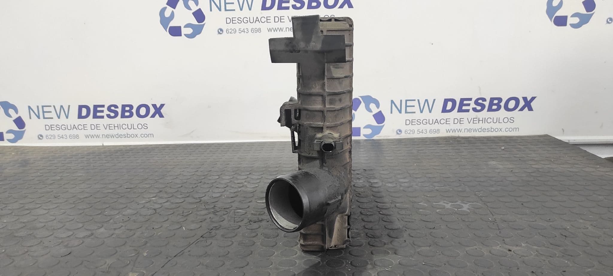 Recambio de INTERCOOLER para MERCEDES-BENZ VITO (W638) COMBI 108 CDI    (638.194) 611980 referencia OEM IAM 6385012901   - BLANCO 2
