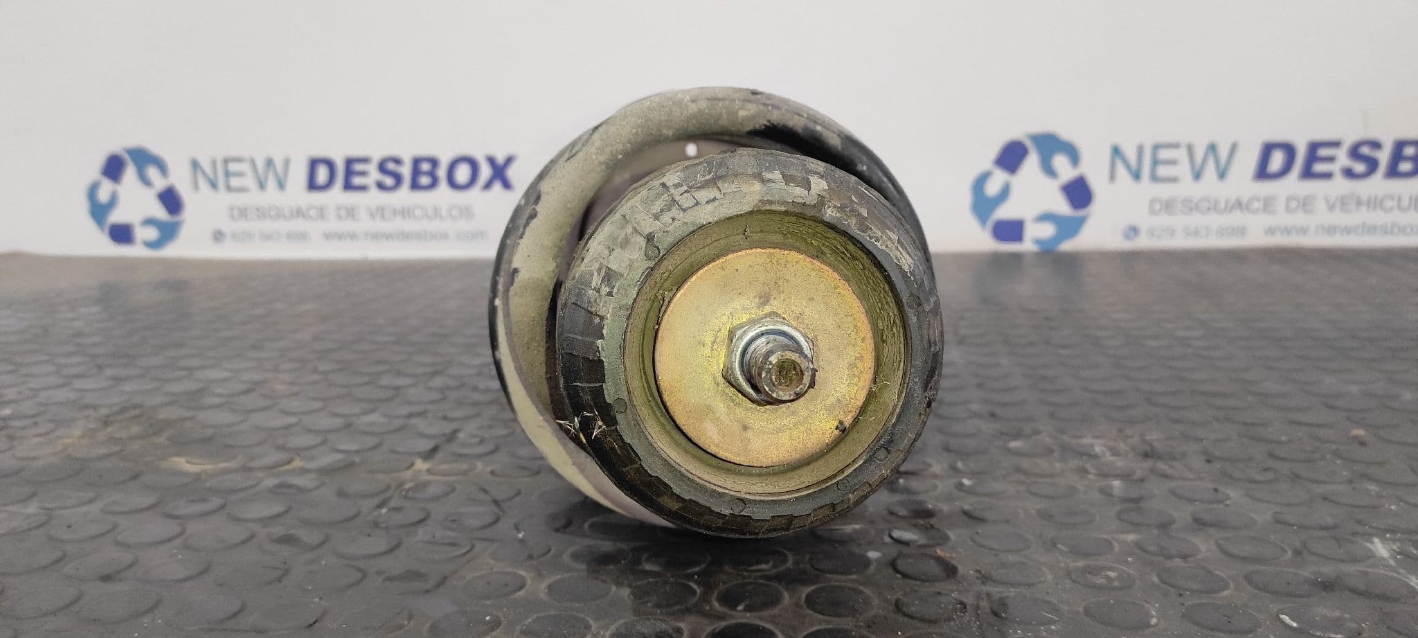 Recambio de AMORTIGUADOR DELANTERO DERECHO para MERCEDES-BENZ VITO (W638) COMBI 108 CDI    (638.194) 611980 referencia OEM IAM 300820 21709041   - BLANCO 4