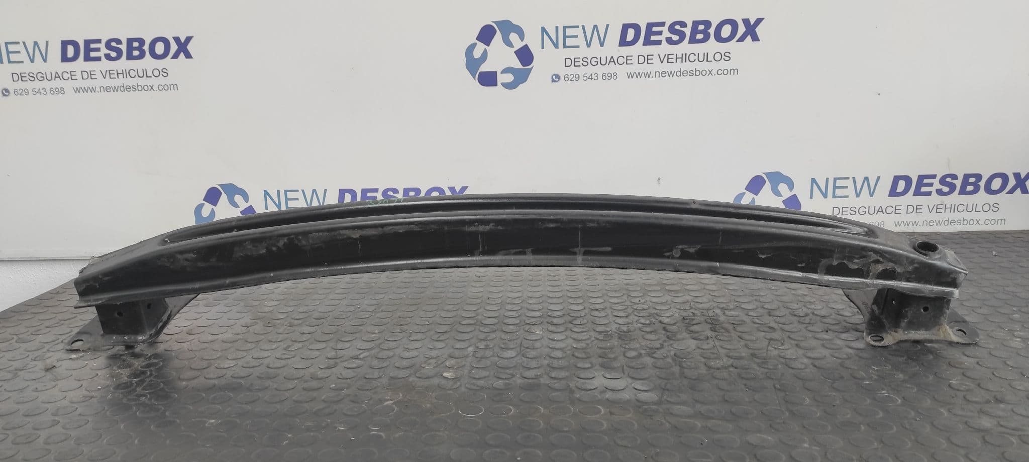 Recambio de REFUERZO PARAGOLPES TRASERO para SEAT LEON (1P1) BXE referencia OEM IAM    - BLANCO 3