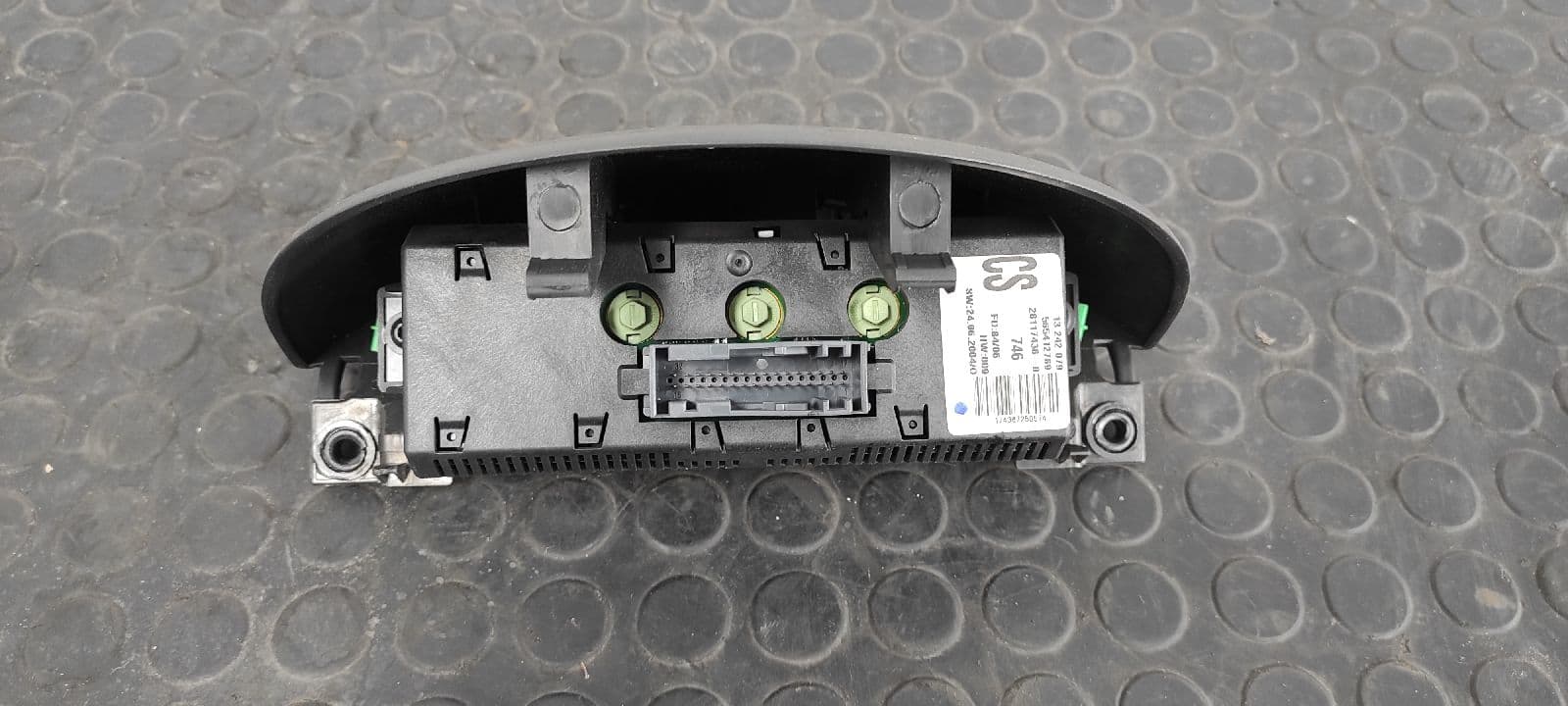 Recambio de PANTALLA MULTIFUNCION para OPEL CORSA C Cosmo Z17DTH referencia OEM IAM 13242079   - PLATA 3