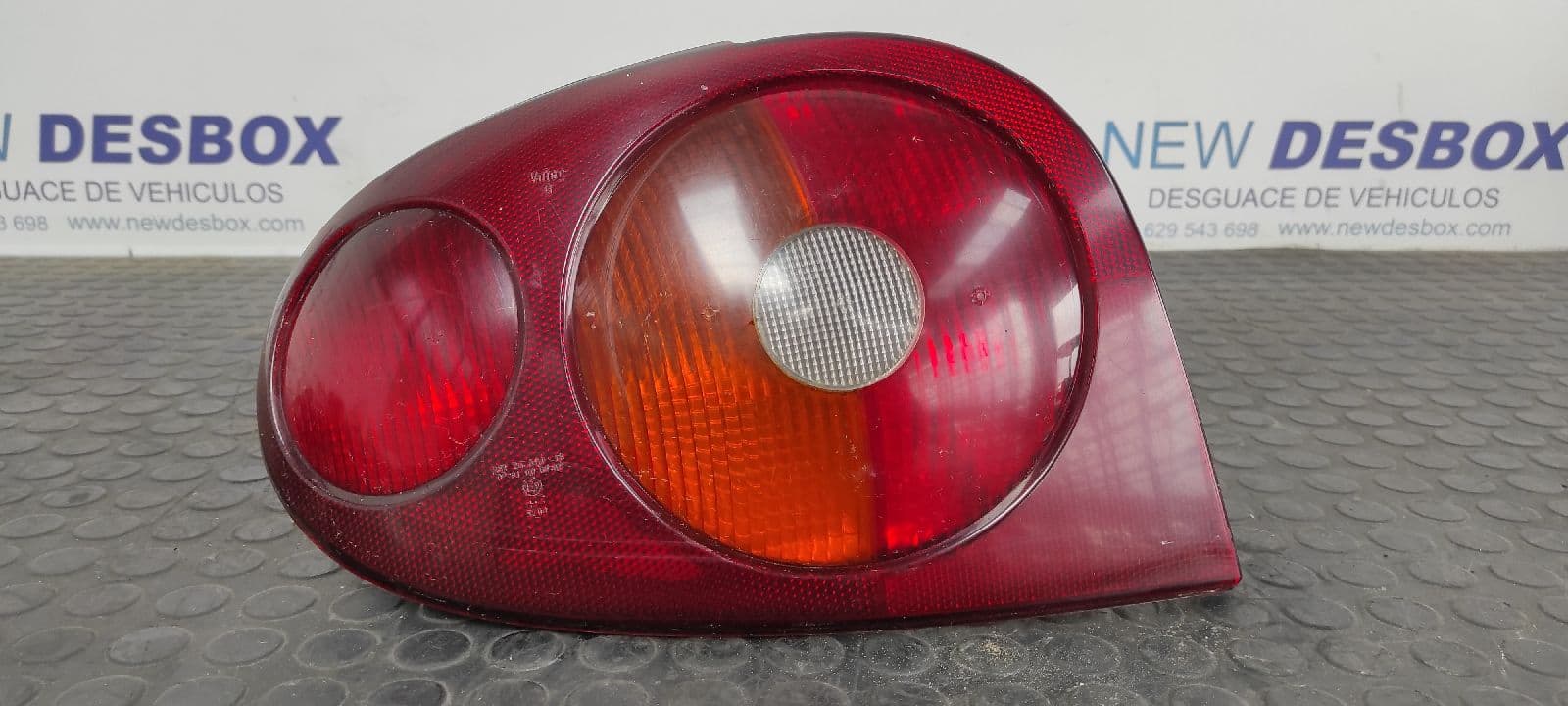 Recambio de PILOTO TRASERO IZQUIERDO para RENAULT MEGANE I COACH/COUPE (DA0) 1.6e Alize F9QA7 referencia OEM IAM 7700428056   - AZUL