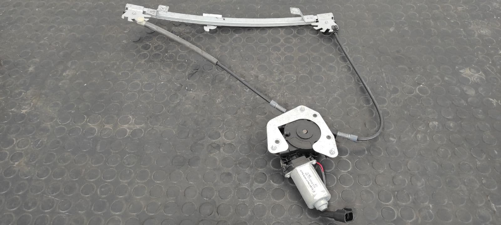 Recambio de ELEVALUNAS DELANTERO DERECHO para RENAULT MEGANE I COACH/COUPE (DA0) 1.6e Alize F9QA7 referencia OEM IAM 2133343   - AZUL