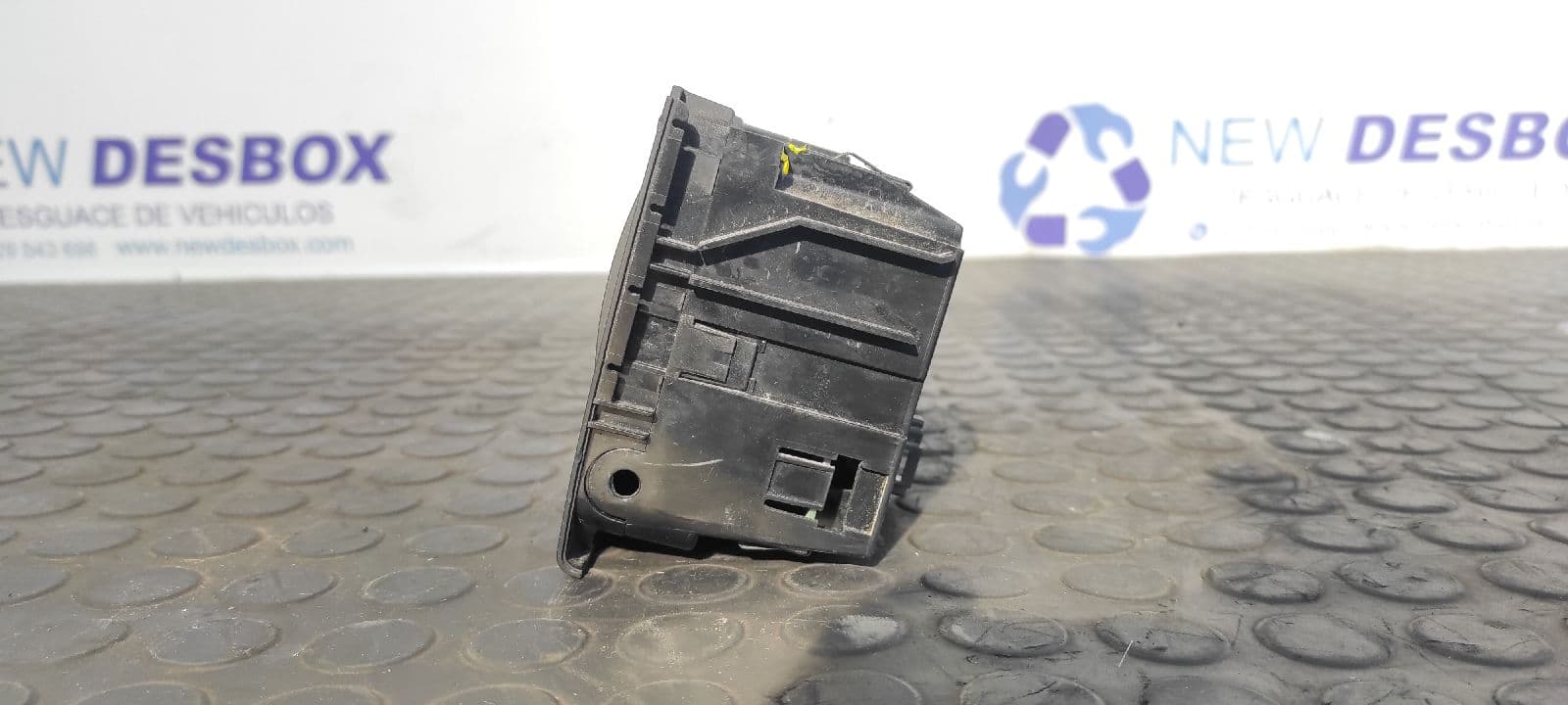 Recambio de MANDO CLIMATIZADOR para SEAT EXEO ST (3R5)(2009>) 2.0 TDI CAGA referencia OEM IAM 8E0820043BL   - NEGRO 3