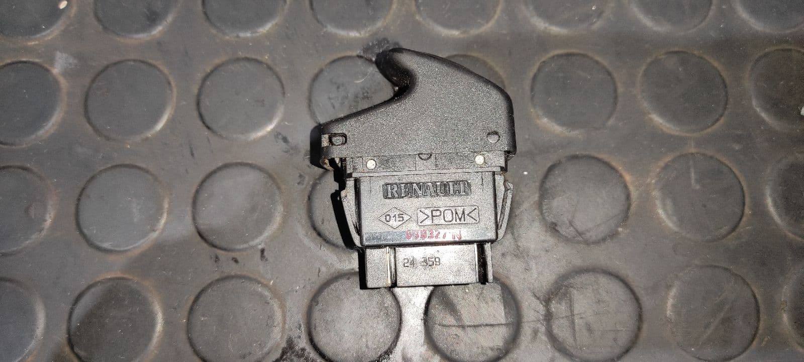 Recambio de MANDO ELEVALUNAS DELANTERO DERECHO para RENAULT MEGANE I SCENIC (JA0) referencia OEM IAM 4