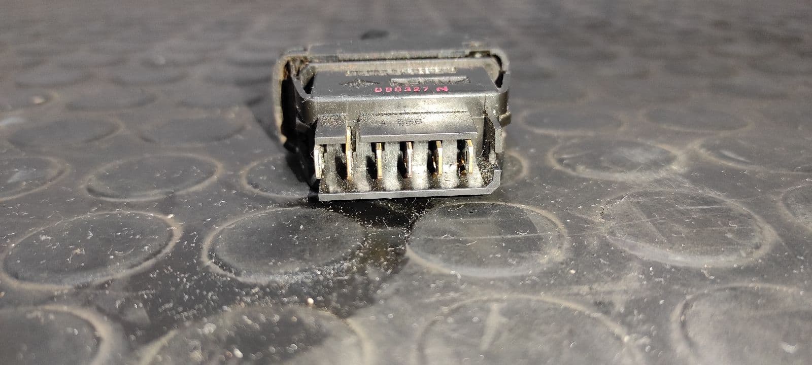 Recambio de MANDO ELEVALUNAS DELANTERO DERECHO para RENAULT MEGANE I SCENIC (JA0) referencia OEM IAM 2