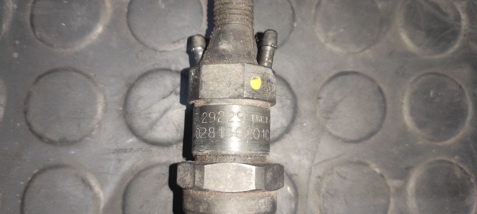 Recambio de INYECTOR para SEAT IBIZA (6K) 1Y referencia OEM IAM 028130201C 2