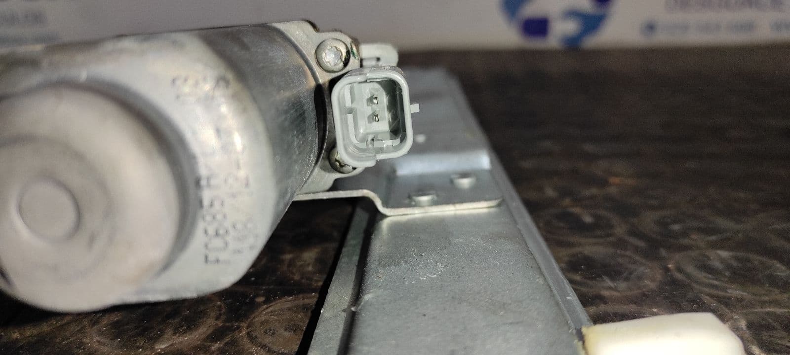 Recambio de ELEVALUNAS DELANTERO DERECHO para PEUGEOT PARTNER KOMBI 9HP referencia OEM IAM 9680557880   - GRIS 4