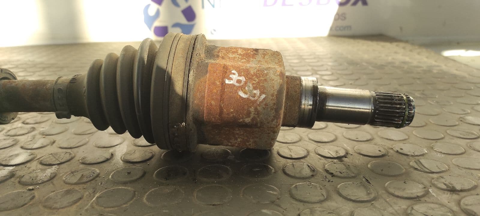 Recambio de TRANSMISION DELANTERA IZQUIERDA para CHRYSLER PT CRUISER (PT) 1.6 Catwalk Classic EJD referencia OEM IAM    - ROJO 2