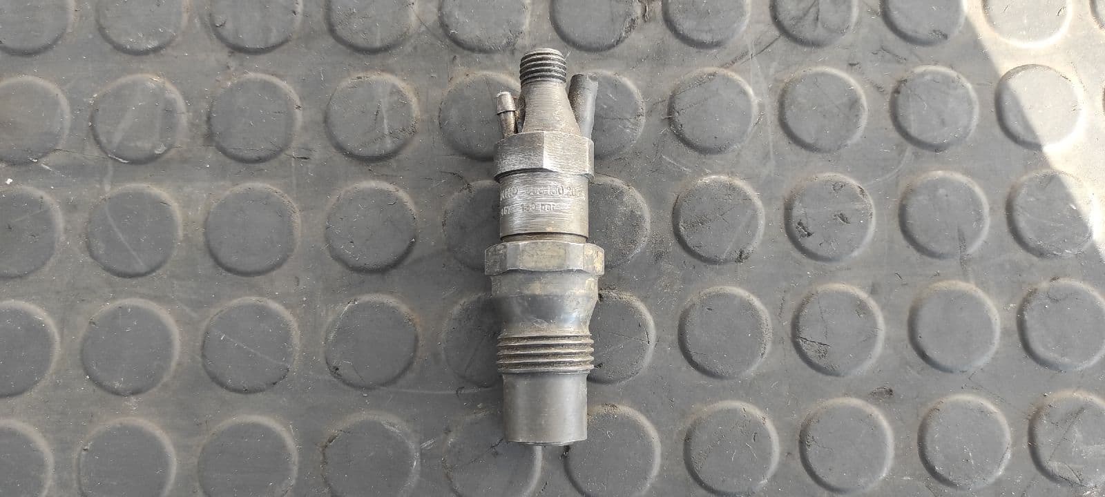 Recambio de INYECTOR para SEAT TOLEDO (1L) 1Y referencia OEM IAM 068130202A