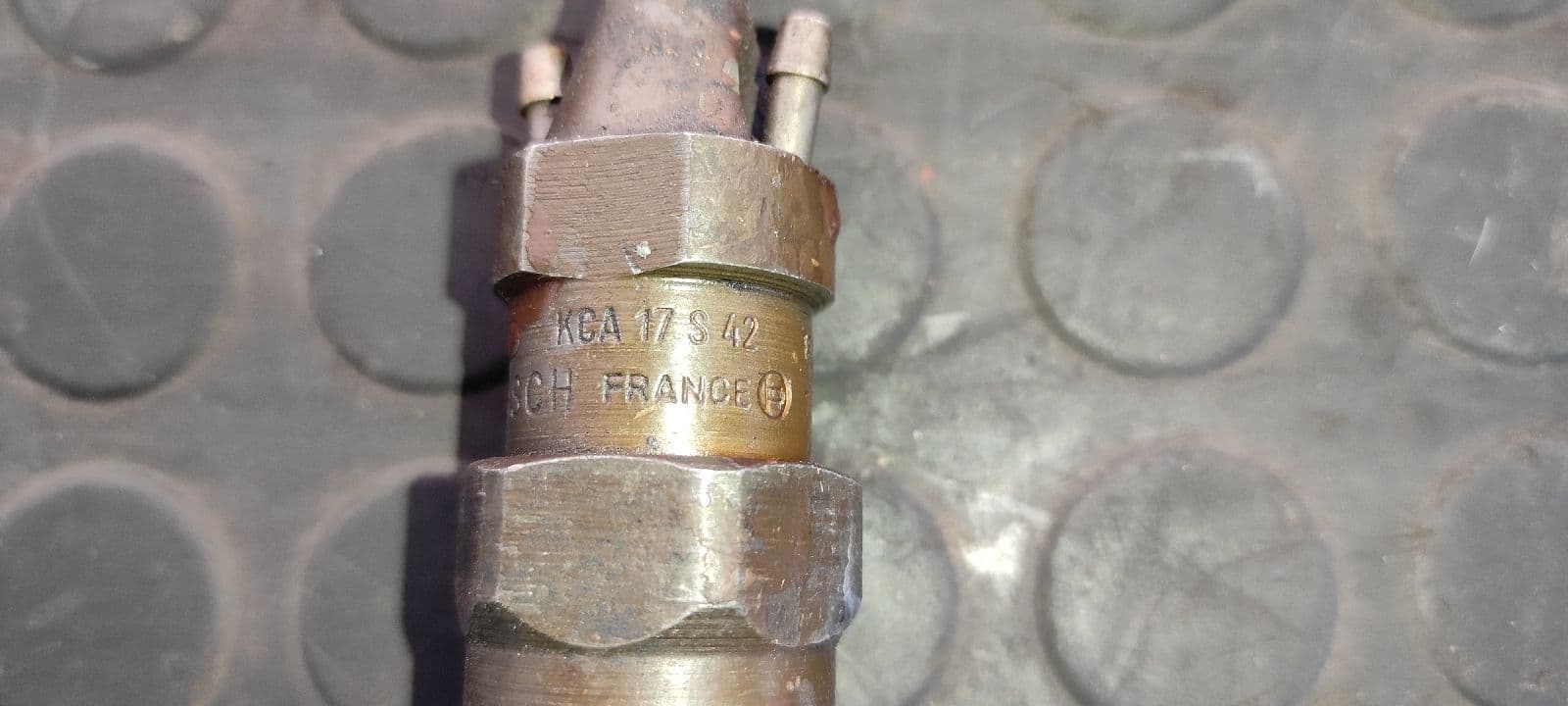 Recambio de INYECTOR para OPEL KADETT E 16D referencia OEM IAM KCA17S42 3