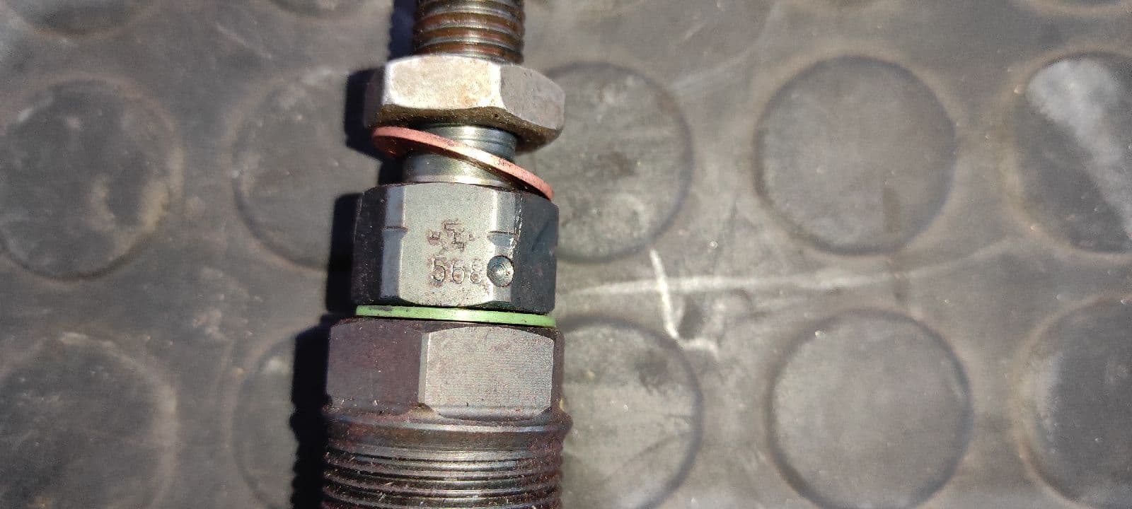 Recambio de INYECTOR para OPEL COMBO (CORSA B) X17D referencia OEM IAM 881090 568 5