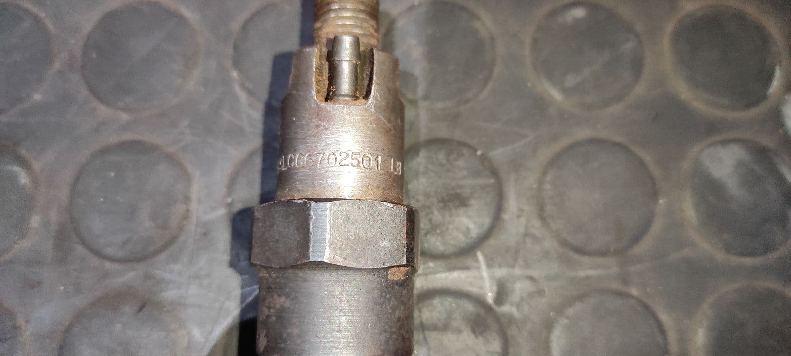 Recambio de INYECTOR para NISSAN PATROL (K/W260) A428 referencia OEM IAM LCC6702501 4