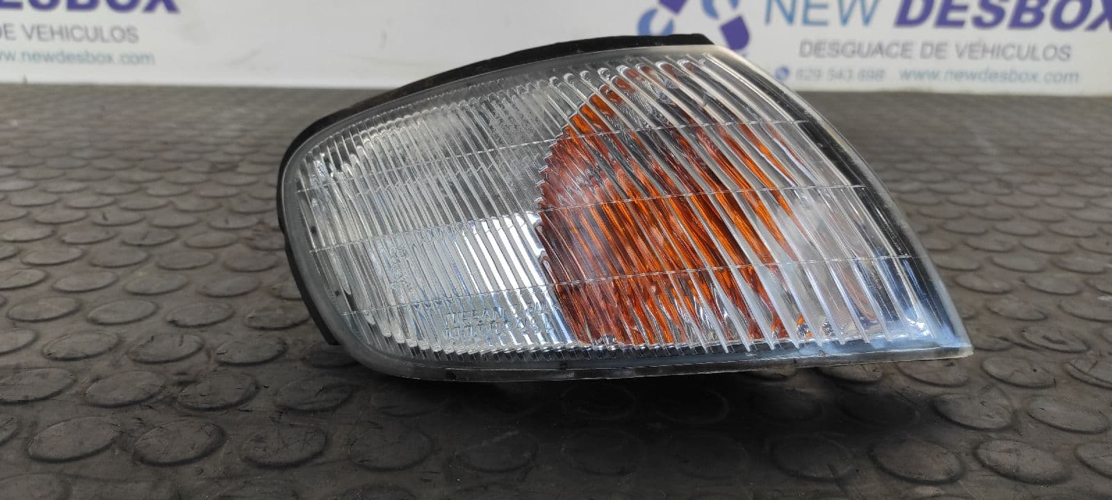 Recambio de PILOTO DELANTERO DERECHO para NISSAN ALMERA (N15) GX CD20 referencia OEM IAM 3419L   - BLANCO