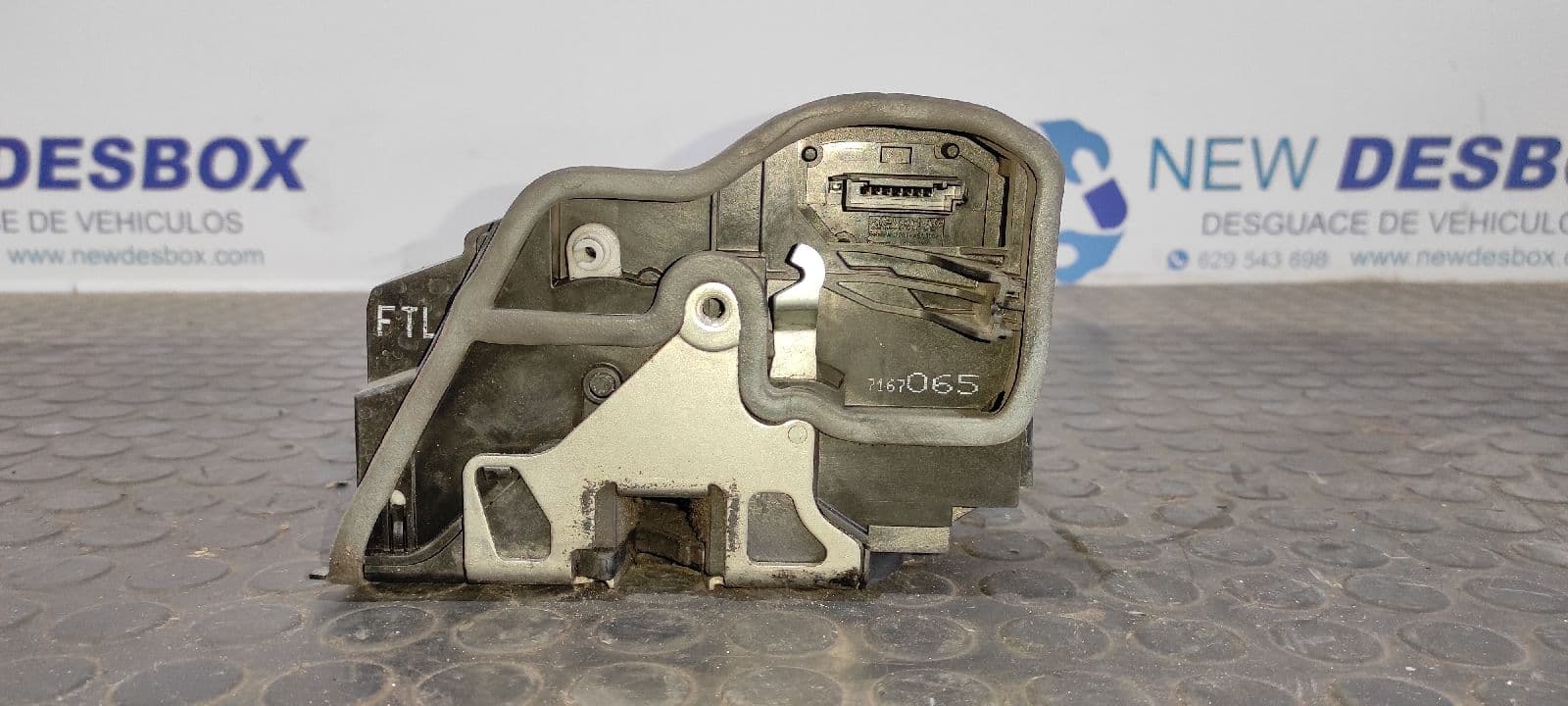 Recambio de CERRADURA PUERTA DELANTERA IZQUIERDA para BMW X3 (E83) 2.0 16V Diesel CAT 204D4D referencia OEM IAM 7167065   - NEGRO 5