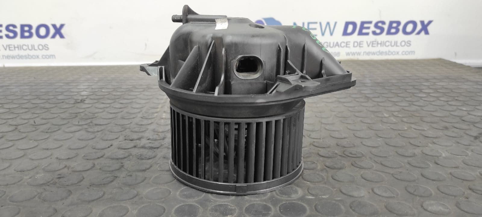 Recambio de MOTOR CALEFACCION para CITROEN BERLINGO CUADRO L1 9HW referencia OEM IAM VALEO   - BLANCO