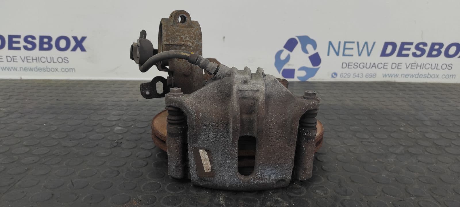 Recambio de MANGUETA DELANTERA DERECHA para CITROEN BERLINGO CUADRO L1 9HW referencia OEM IAM    - BLANCO 2