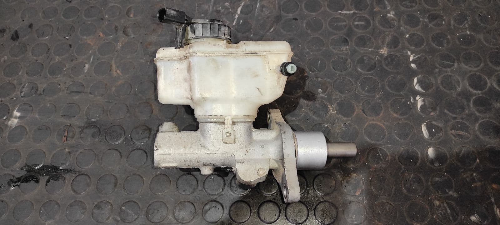Recambio de BOMBA FRENO para VOLKSWAGEN TOURAN (1T2) BKD referencia OEM IAM 1K1611301D 3