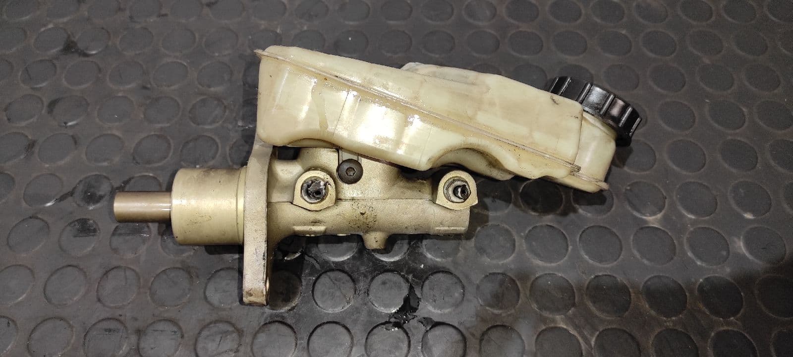 Recambio de BOMBA FRENO para FORD FOCUS BERLINA (CAP) Ambiente (D) KKDA referencia OEM IAM 03350891031   - BLANCO 6