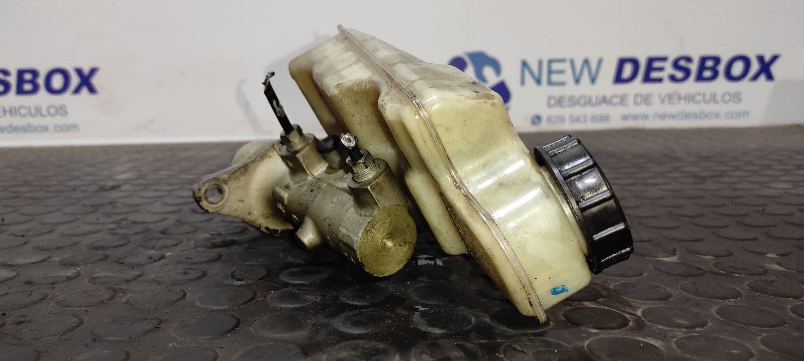 Recambio de BOMBA FRENO para FORD FOCUS BERLINA (CAP) Ambiente (D) KKDA referencia OEM IAM 03350891031   - BLANCO 3