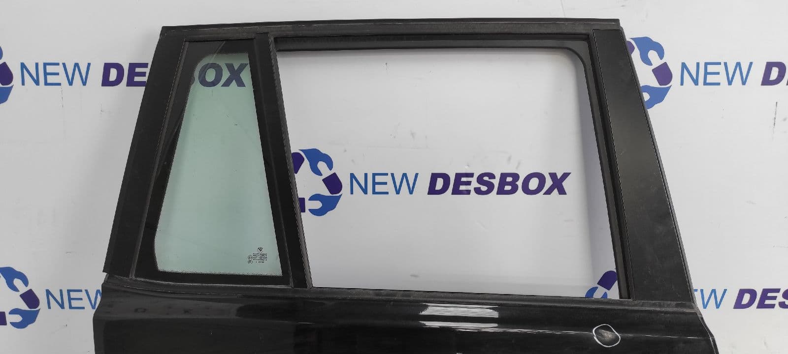 Recambio de PUERTA TRASERA DERECHA para BMW X3 (E83) 204D4D referencia OEM IAM    - NEGRO 4