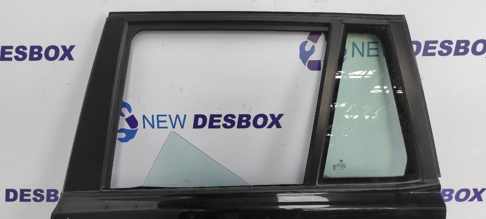 Recambio de PUERTA TRASERA IZQUIERDA para BMW X3 (E83) 204D4D referencia OEM IAM    - NEGRO 2