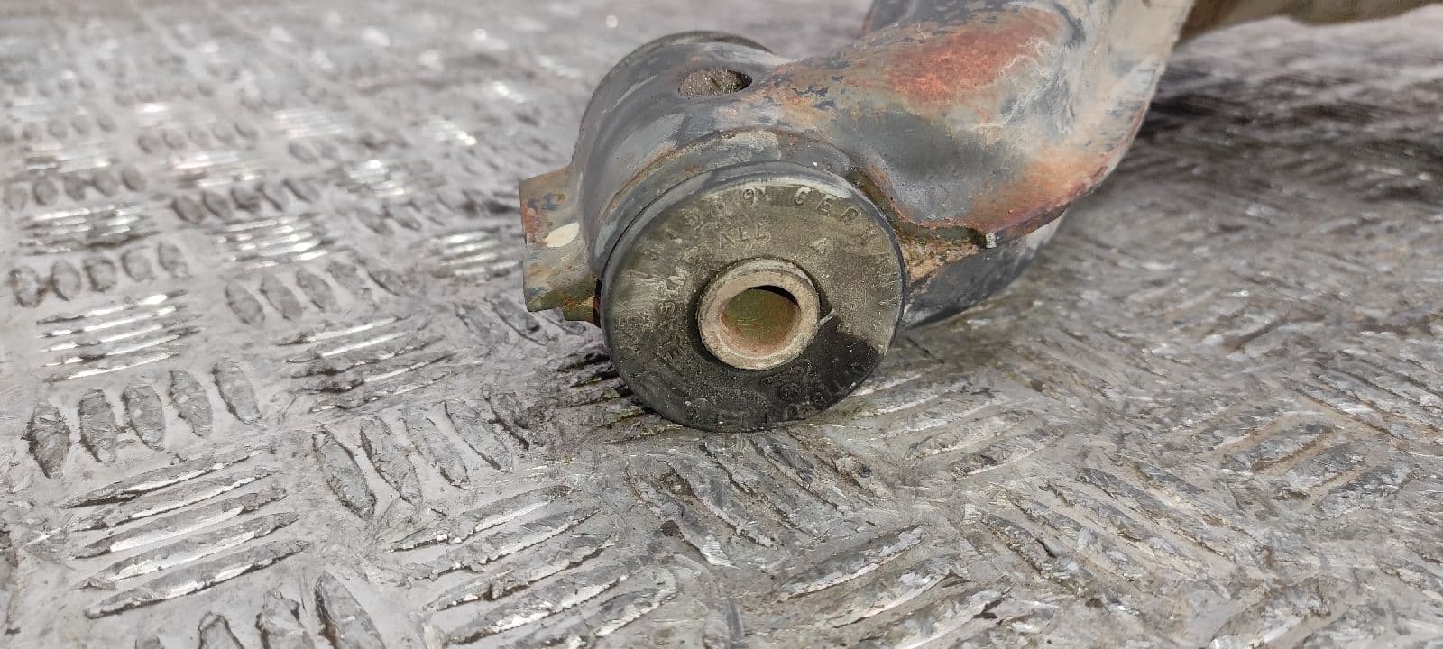Recambio de MANGUETA TRASERA IZQUIERDA para VOLKSWAGEN T4 TRANSPORTER/FURGONETA (MOD. 1991) 1X referencia OEM IAM 8
