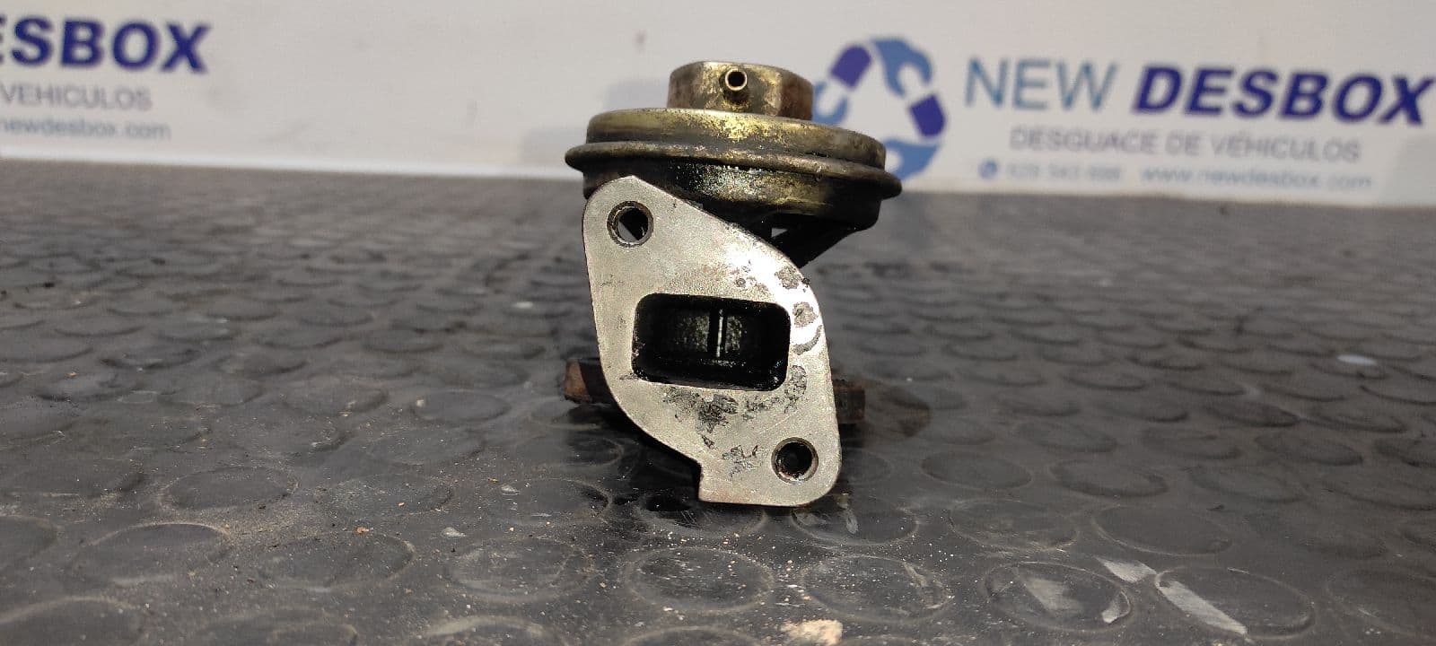 Recambio de VALVULA EGR para NISSAN PICK-UP (D22) TD25TI referencia OEM IAM 010 9302A 2