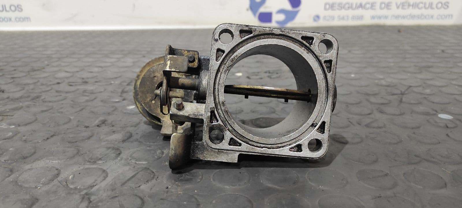 Recambio de CAJA MARIPOSA para NISSAN PICK-UP (D22) TD25TI referencia OEM IAM RD8605 2