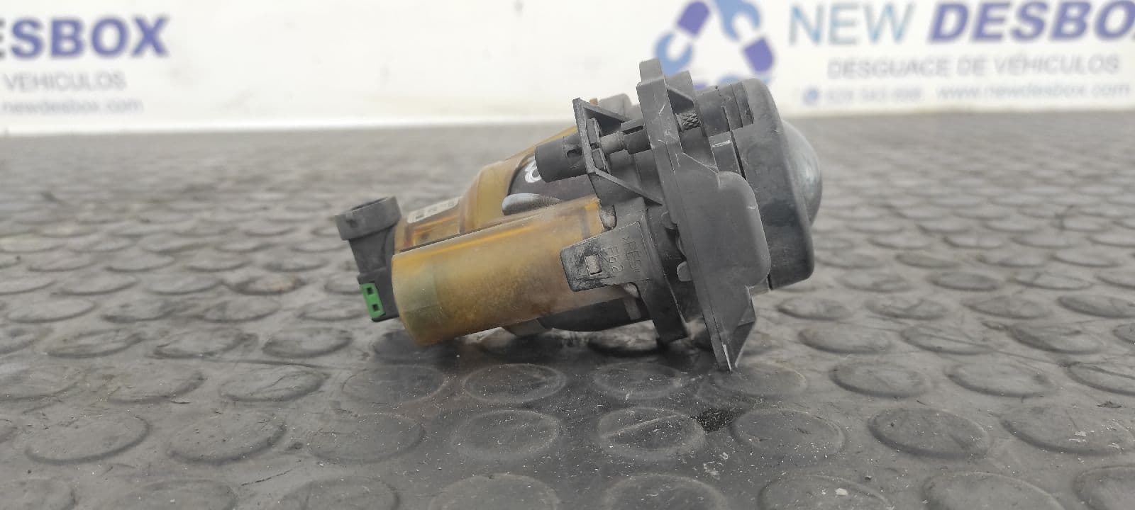 Recambio de FARO ANTINIEBLA DERECHO para BMW X3 (E83) 2.0 16V Diesel CAT 204D4D referencia OEM IAM 3416773   - NEGRO 6