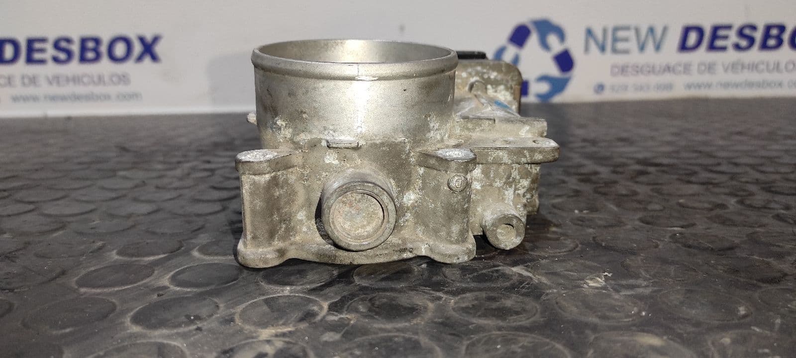 Recambio de CAJA MARIPOSA para VOLVO S60 BERLINA 2.4 20V Turbo CAT B5244S2 referencia OEM IAM 8677796   - BLANCO 4