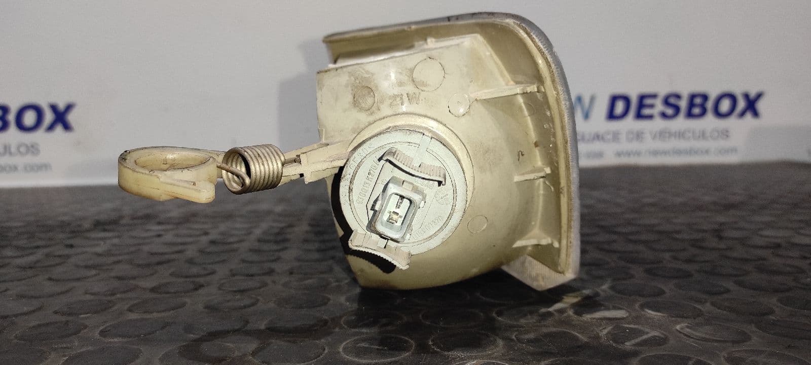 Recambio de PILOTO DELANTERO DERECHO para FORD ESCORT BERL./TURNIER * J6A referencia OEM IAM ARTEB 011116   - BLANCO 2
