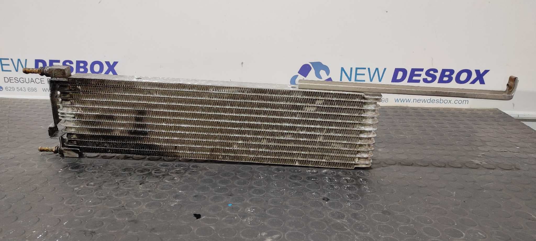 Recambio de RADIADOR ACEITE para CHRYSLER VOYAGER (RG) 3.3 V6 CAT EGA referencia OEM IAM 04809272AD   - AZUL 2