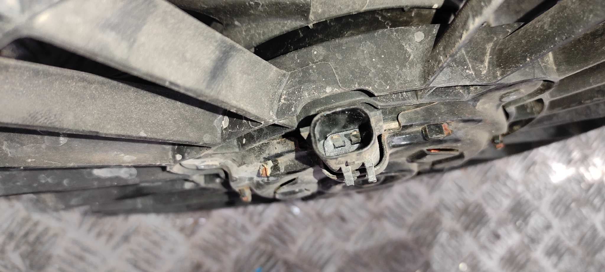 Recambio de ELECTROVENTILADOR para CHRYSLER VOYAGER (RG) 3.3 V6 CAT EGA referencia OEM IAM 04809171AF   - AZUL 5