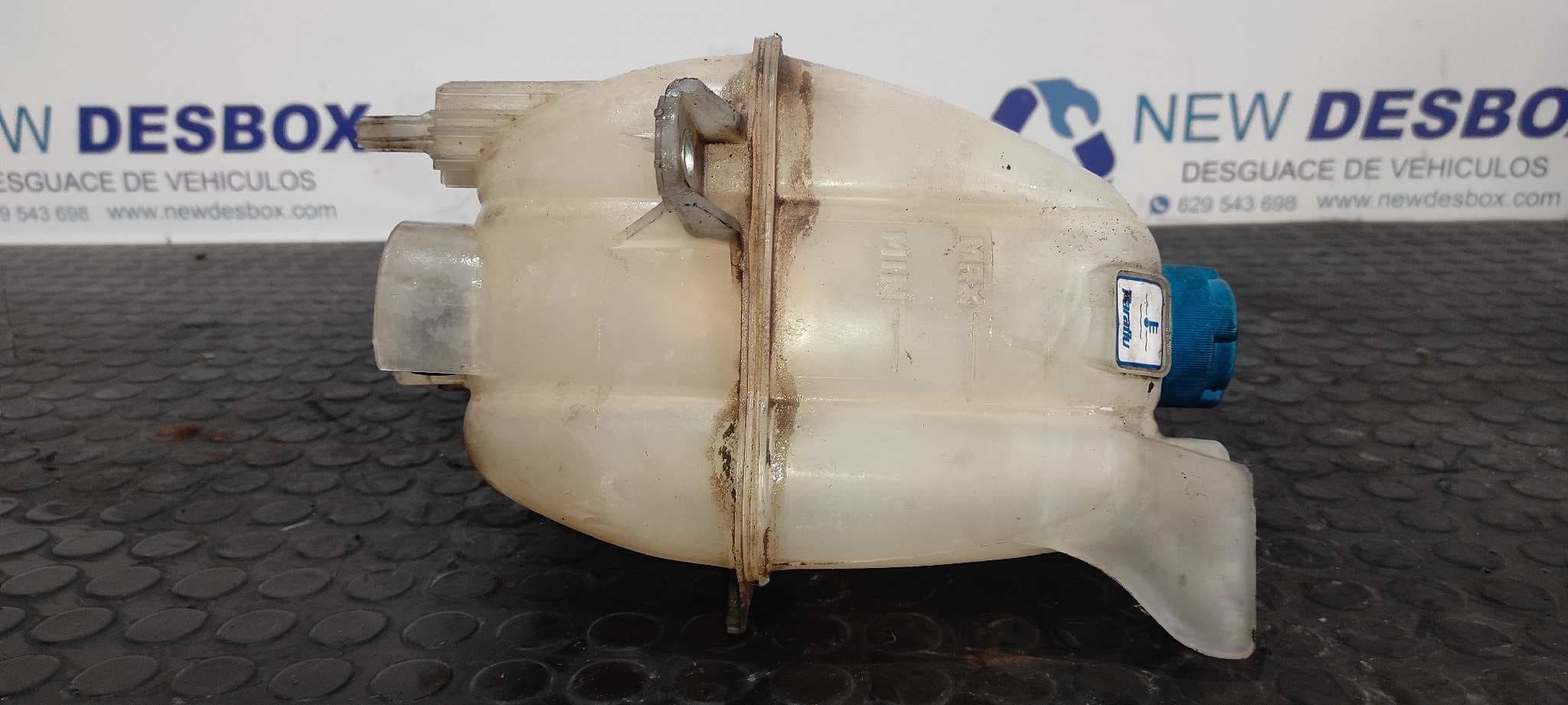 Recambio de DEPOSITO EXPANSION para PEUGEOT BOXER CAJA ABIERTA (BAT. 4035)(333/335)(2007 =>) HDi (335) 4HU referencia OEM IAM C705   - BLANCO 2