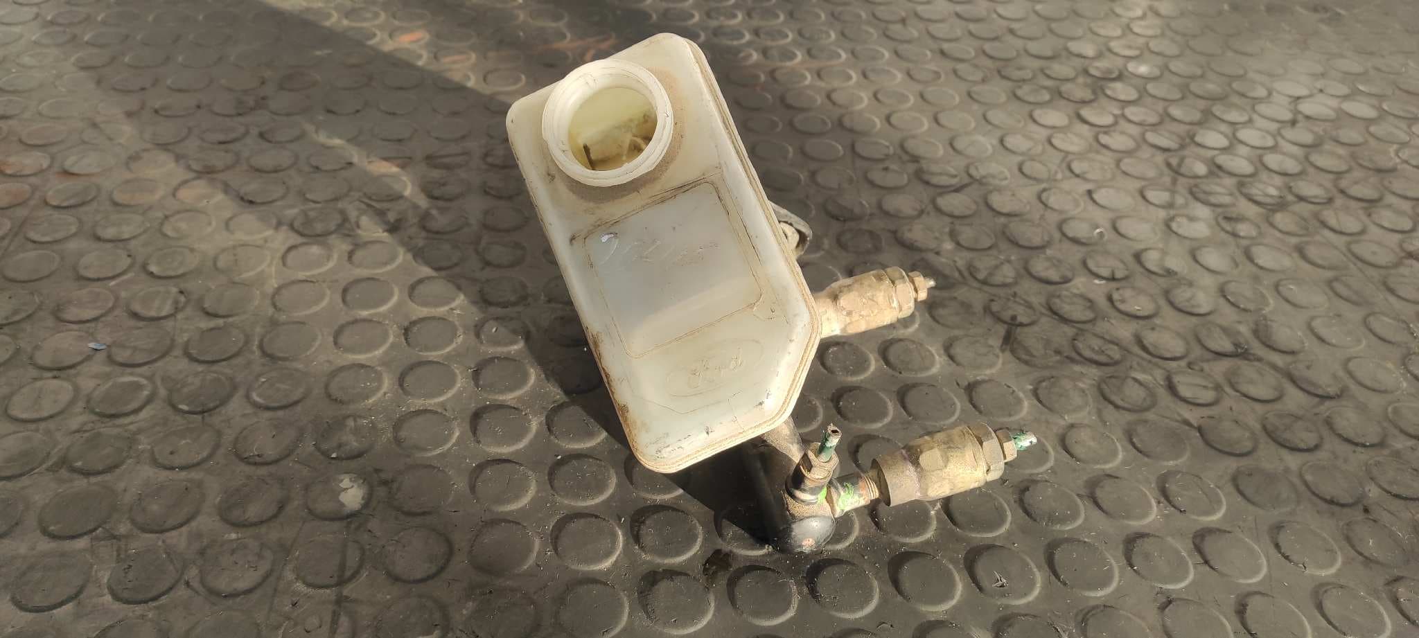 Recambio de BOMBA FRENO para FORD FIESTA BERL./COURIER Surf G6A referencia OEM IAM 74470810   - AZUL 6